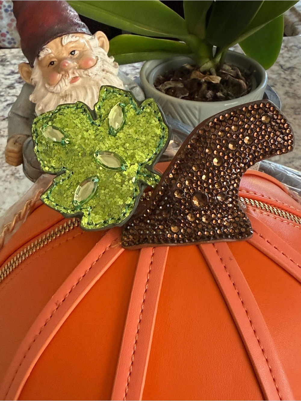 NEW Betsey Johnson Kitsch NO GUTS NO GLORY Pumpkin Crossbody In Orange - Picture 3 of 16